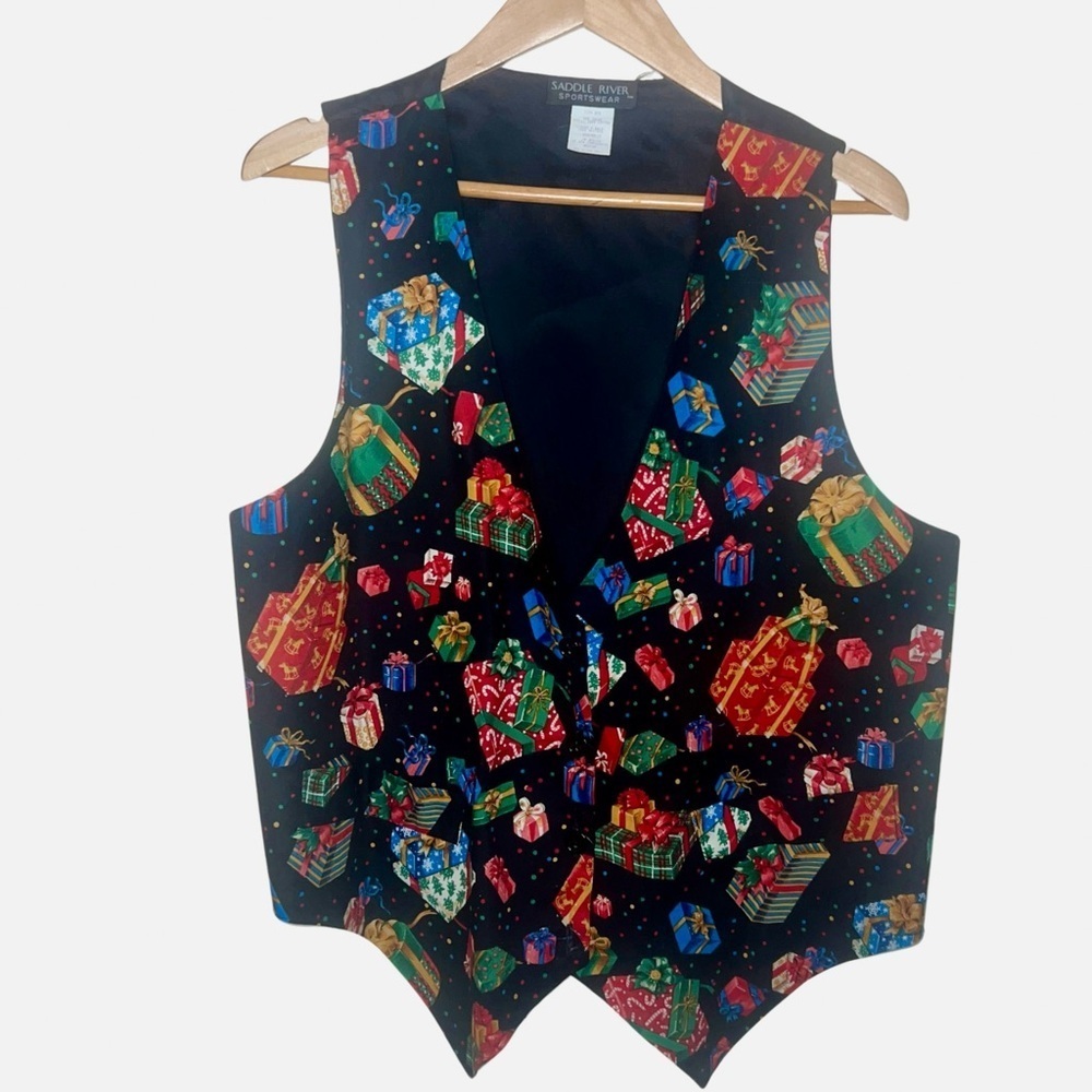 Vintage Saddle River Christmas Vest with Christmas Presents Size Medium